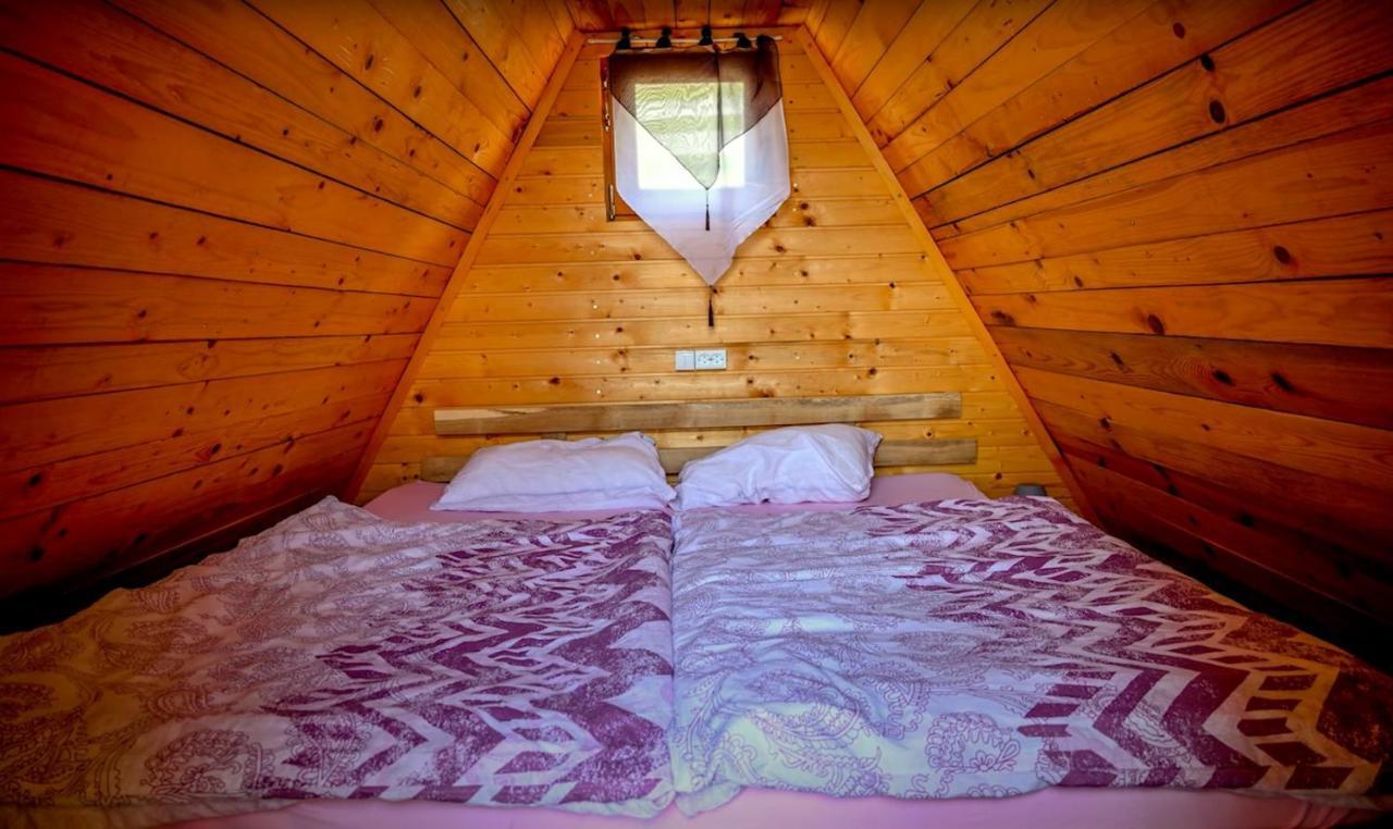 Glamping Hisice Orlic 호텔 무타 외부 사진